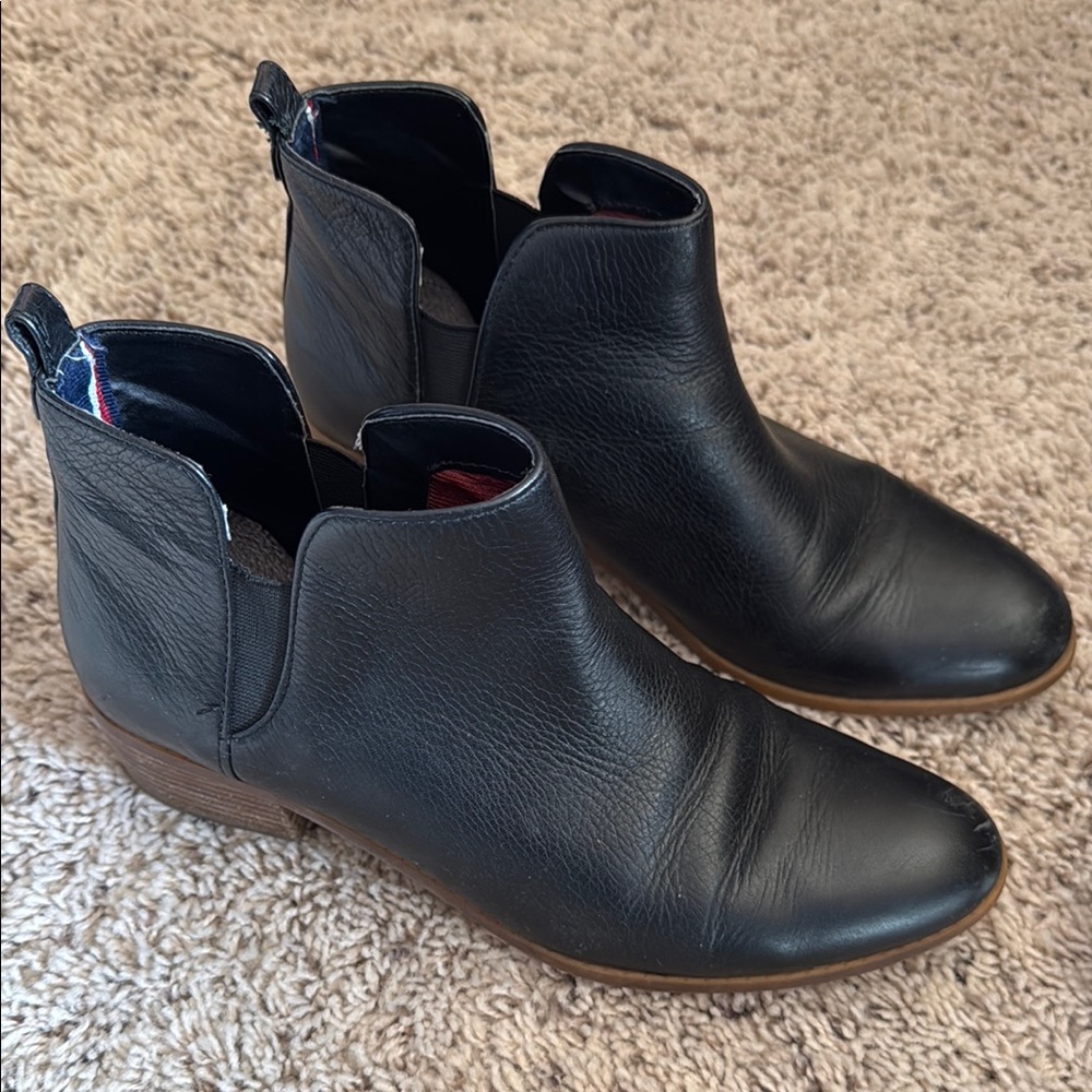 Women’s Tommy Hilfiger Randall black leather ankle boots slip on size 8